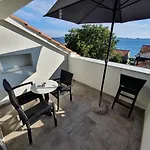 Rustic House Diklo 20m From The Sea Apartman