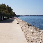 Apartman Rustic House Diklo 20m From The Sea Zára