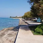 Apartman Rustic House Diklo 20m From The Sea Zára
