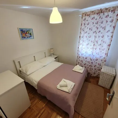 Apartment Rustic House Diklo 20m From The Sea *