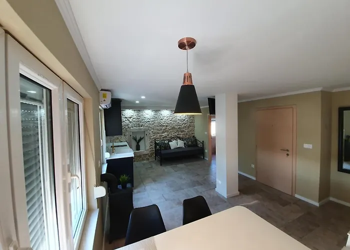 公寓 Rustic House Diklo 20m From The Sea 扎达尔