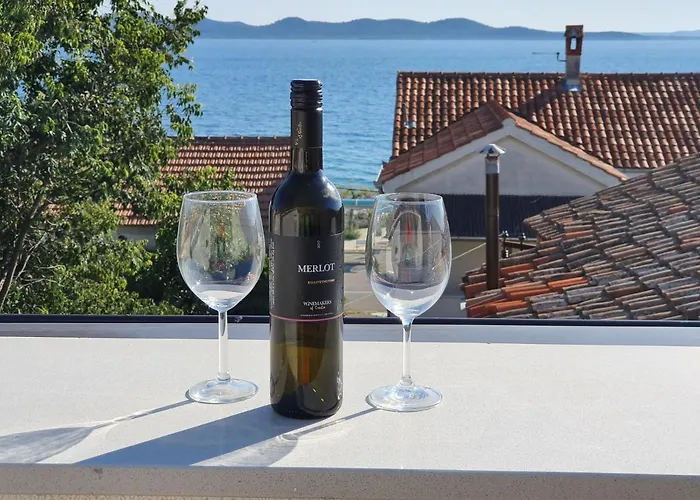 Rustic House Diklo 20m From The Sea Apartmán *