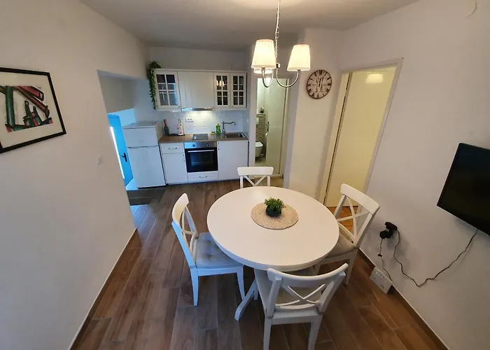 Apartmán Rustic House Diklo 20m From The Sea Zadar