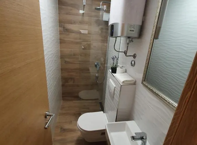 Rustic House Diklo 20m From The Sea Apartmán *