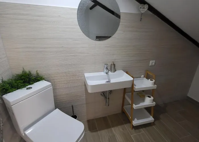 Rustic House Diklo 20m From The Sea Apartmán