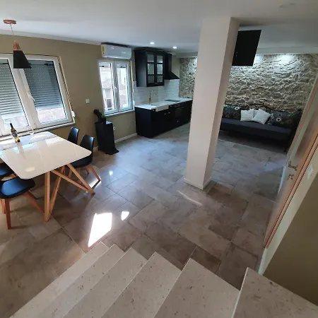 Rustic House Diklo 20m From The Sea 아파트