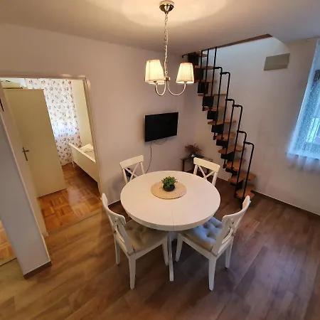Apartman Rustic House Diklo 20m From The Sea