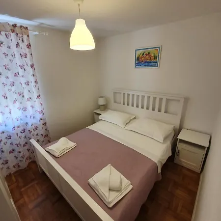 Apartman Rustic House Diklo 20m From The Sea *