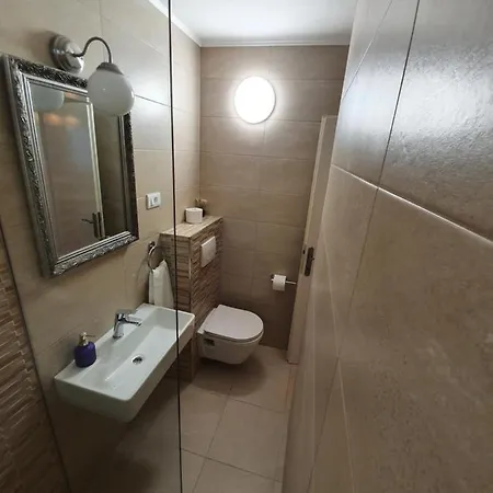 Apartman Rustic House Diklo 20m From The Sea