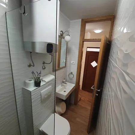 아파트 Rustic House Diklo 20m From The Sea 자다르