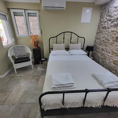 Apartman Rustic House Diklo 20m From The Sea *