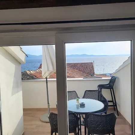 Rustic House Diklo 20m From The Sea Apartman