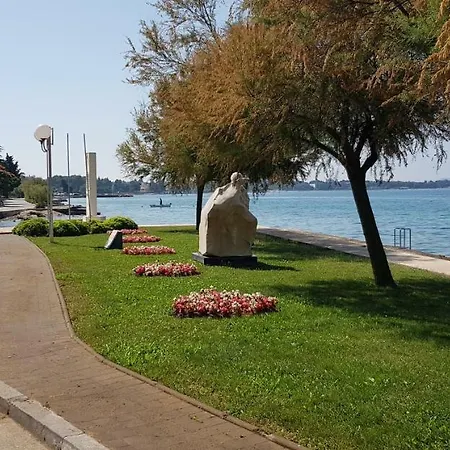 Apartman Rustic House Diklo 20m From The Sea Zadar